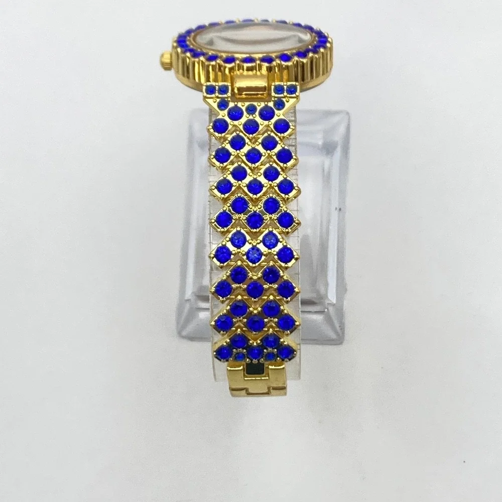 Modern Women's Watch 29mm Gold Tone Blue Crystals Bling Round New Battery 7.25